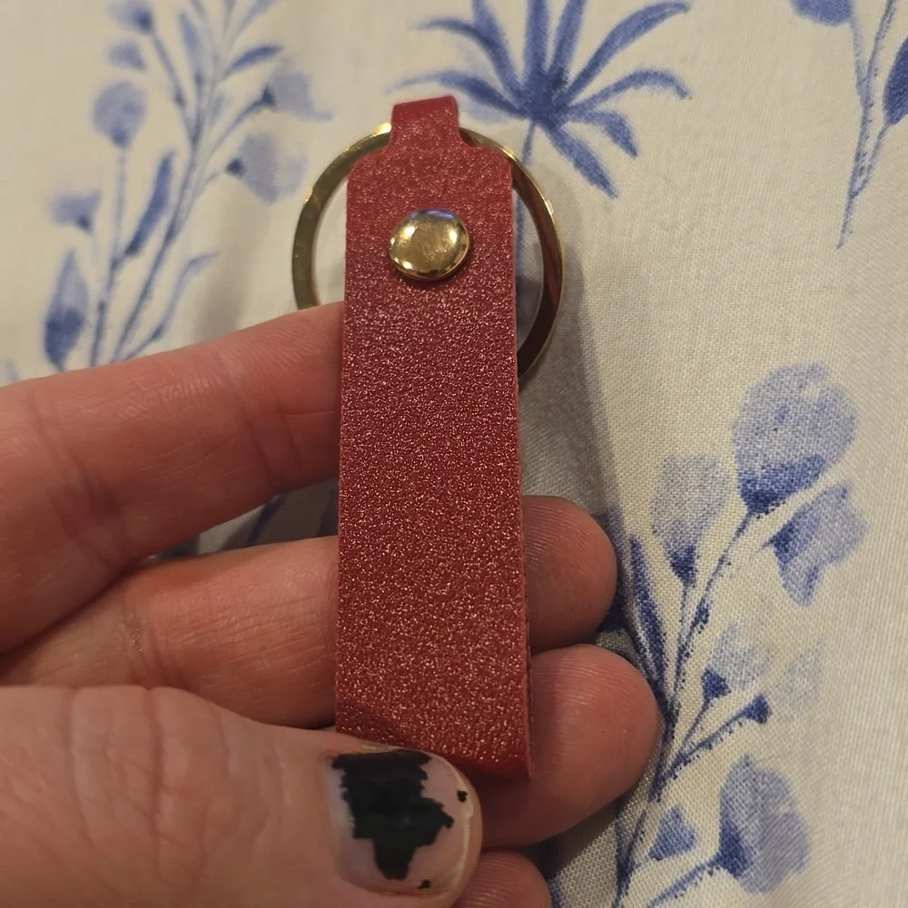 ❤️10/$13 New vegan leather keychain